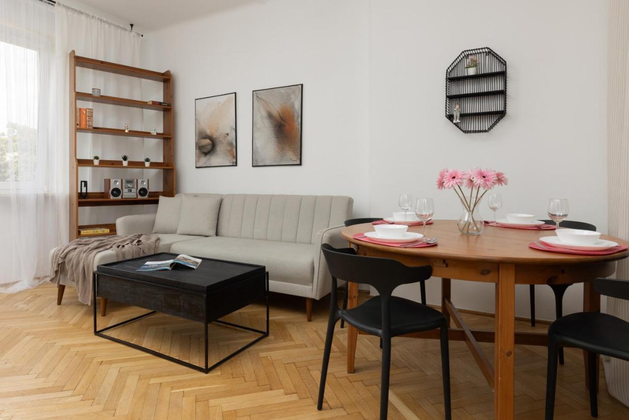 Cozy Studio With Bath Bielany By Renters * Warschau